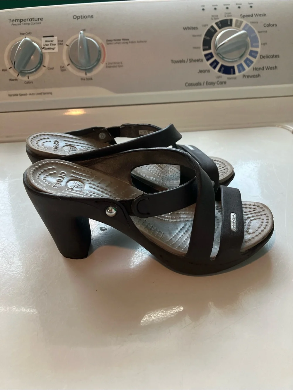 Crocs Cyprus IV Brown Strappy Sandals - size 5 rubber high heels
